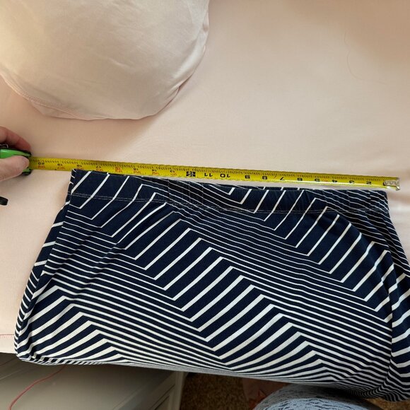 Chico’s Navy & White Stripe Swirl Skirt – Size 2 - Picture 8 of 11